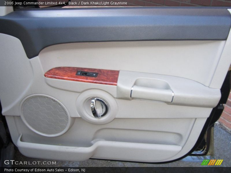 Black / Dark Khaki/Light Graystone 2006 Jeep Commander Limited 4x4