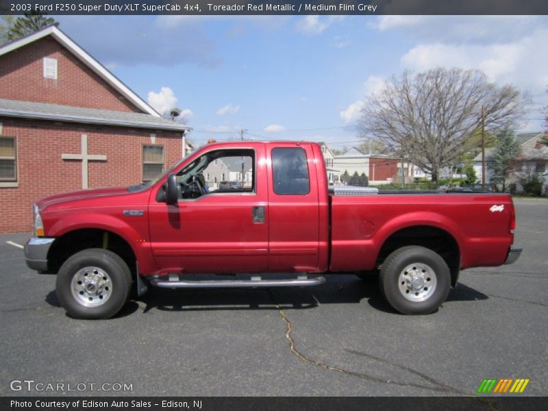 Toreador Red Metallic / Medium Flint Grey 2003 Ford F250 Super Duty XLT SuperCab 4x4