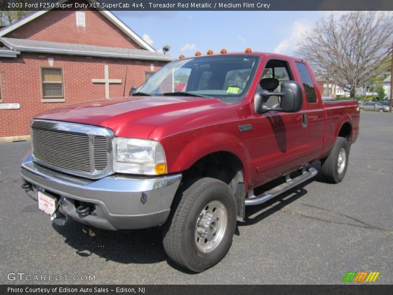 Toreador Red Metallic / Medium Flint Grey 2003 Ford F250 Super Duty XLT SuperCab 4x4