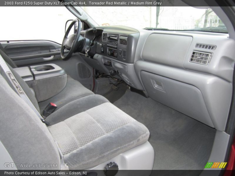 Toreador Red Metallic / Medium Flint Grey 2003 Ford F250 Super Duty XLT SuperCab 4x4