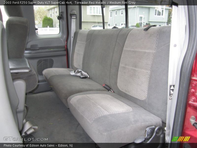 Toreador Red Metallic / Medium Flint Grey 2003 Ford F250 Super Duty XLT SuperCab 4x4