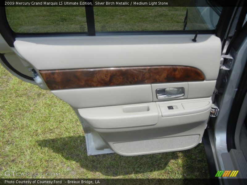 Silver Birch Metallic / Medium Light Stone 2009 Mercury Grand Marquis LS Ultimate Edition