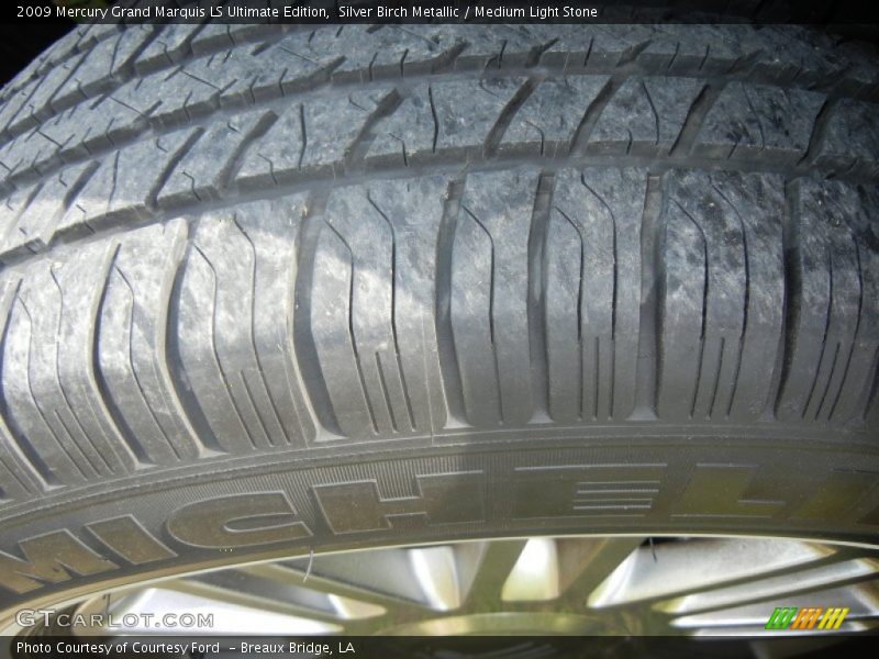 Silver Birch Metallic / Medium Light Stone 2009 Mercury Grand Marquis LS Ultimate Edition