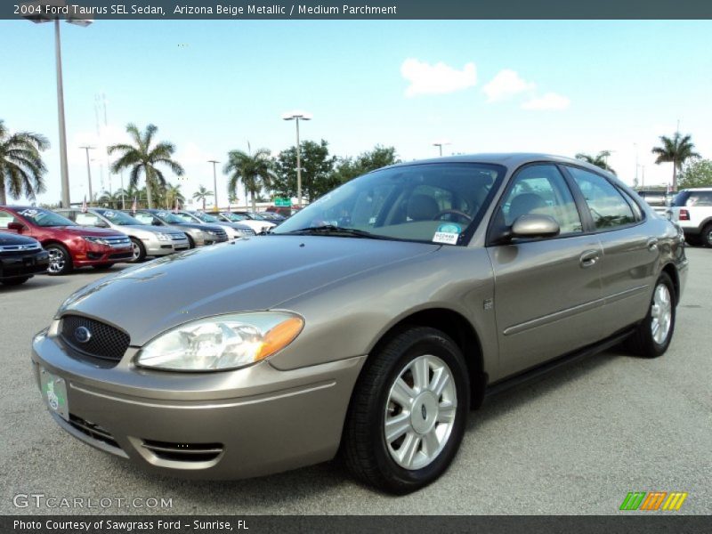 Front 3/4 View of 2004 Taurus SEL Sedan