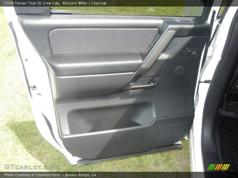 Blizzard White / Charcoal 2008 Nissan Titan SE Crew Cab