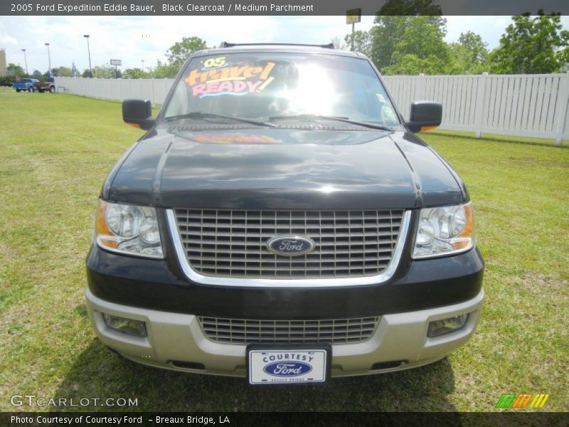 Black Clearcoat / Medium Parchment 2005 Ford Expedition Eddie Bauer