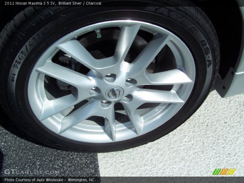 Brilliant Silver / Charcoal 2011 Nissan Maxima 3.5 SV