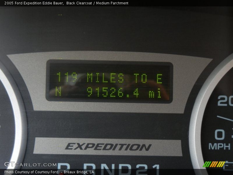 Black Clearcoat / Medium Parchment 2005 Ford Expedition Eddie Bauer