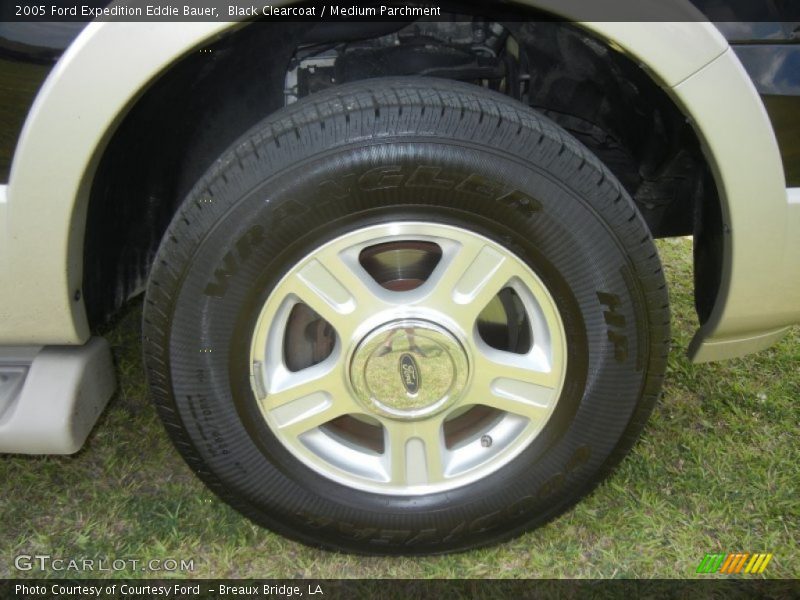 Black Clearcoat / Medium Parchment 2005 Ford Expedition Eddie Bauer