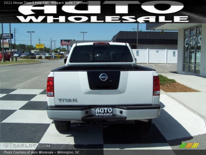 Blizzard White / Almond 2011 Nissan Titan S King Cab