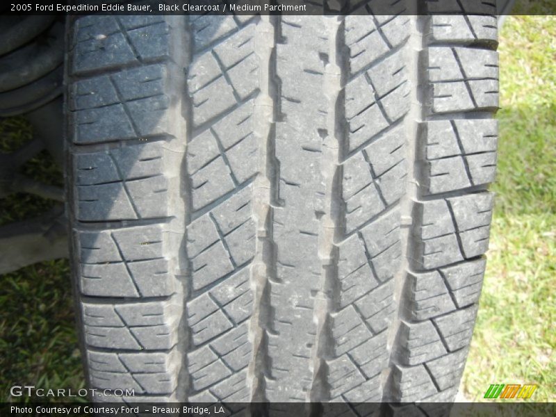 Black Clearcoat / Medium Parchment 2005 Ford Expedition Eddie Bauer