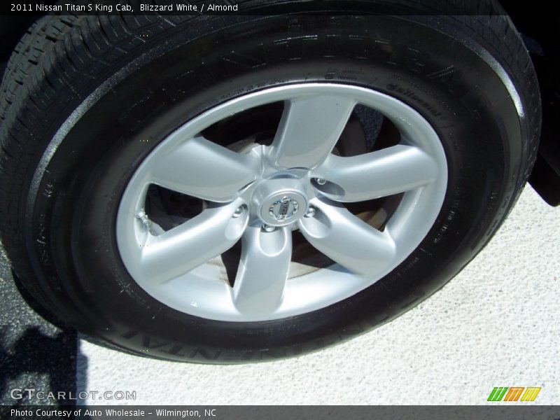 Blizzard White / Almond 2011 Nissan Titan S King Cab