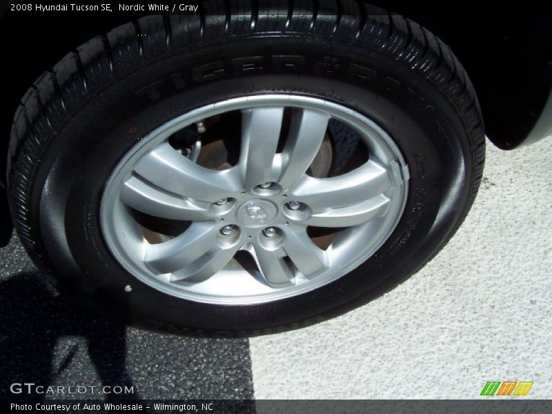 Nordic White / Gray 2008 Hyundai Tucson SE