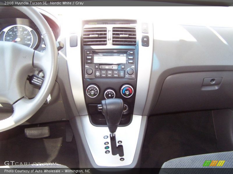 Nordic White / Gray 2008 Hyundai Tucson SE