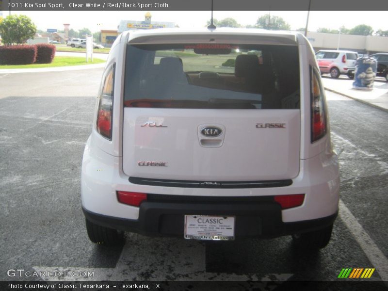 Clear White / Red/Black Sport Cloth 2011 Kia Soul Sport