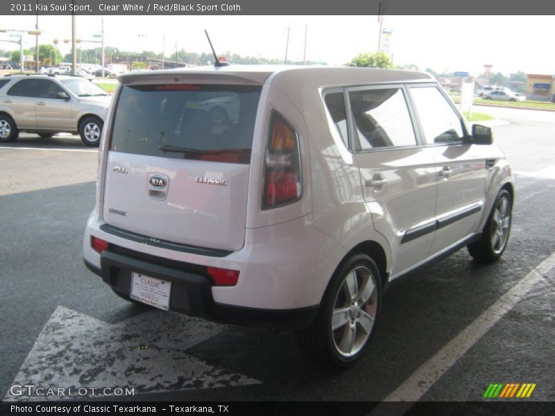Clear White / Red/Black Sport Cloth 2011 Kia Soul Sport