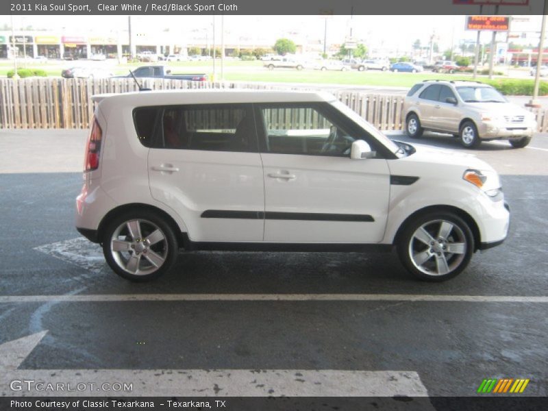 Clear White / Red/Black Sport Cloth 2011 Kia Soul Sport