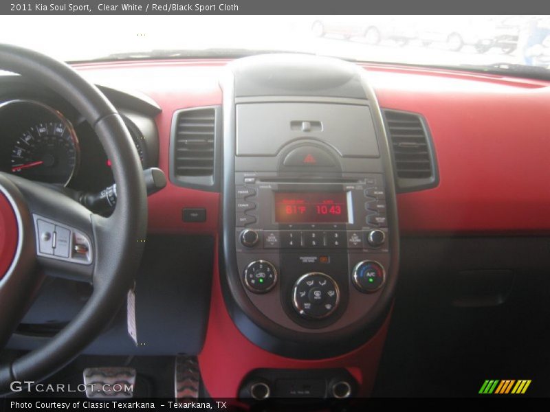 Clear White / Red/Black Sport Cloth 2011 Kia Soul Sport