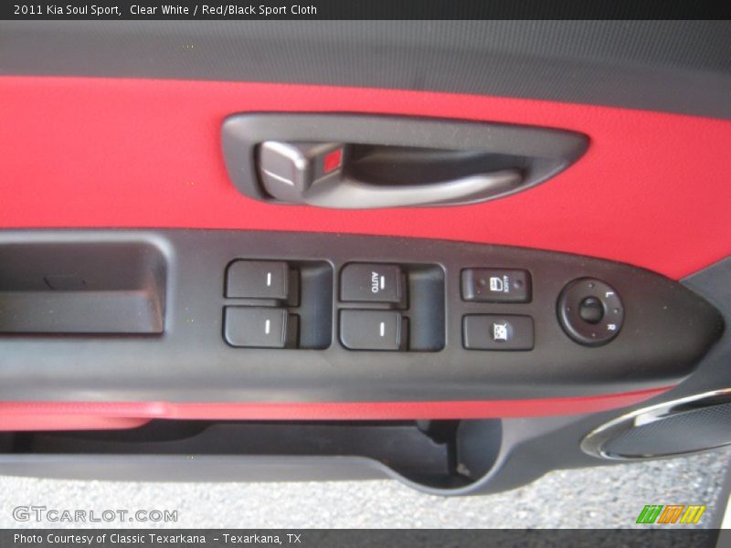 Clear White / Red/Black Sport Cloth 2011 Kia Soul Sport