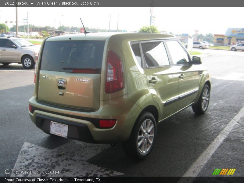 Alien Green / Black Soul Logo Cloth 2012 Kia Soul +