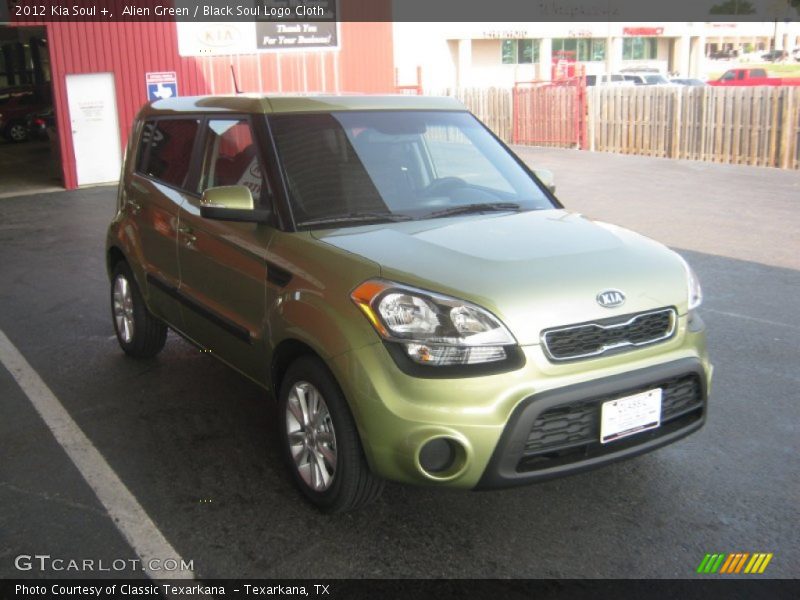 Alien Green / Black Soul Logo Cloth 2012 Kia Soul +
