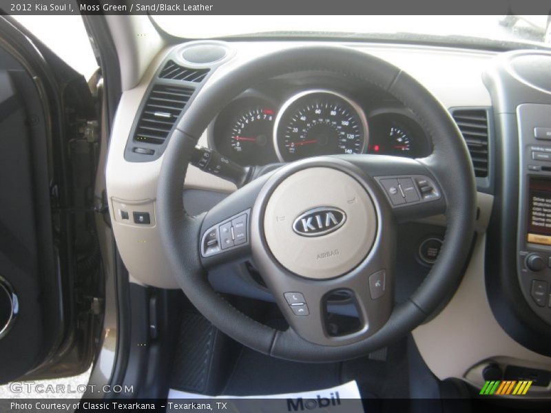 Moss Green / Sand/Black Leather 2012 Kia Soul !