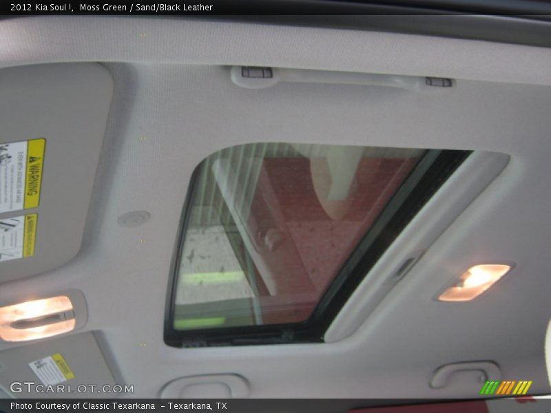 Moss Green / Sand/Black Leather 2012 Kia Soul !