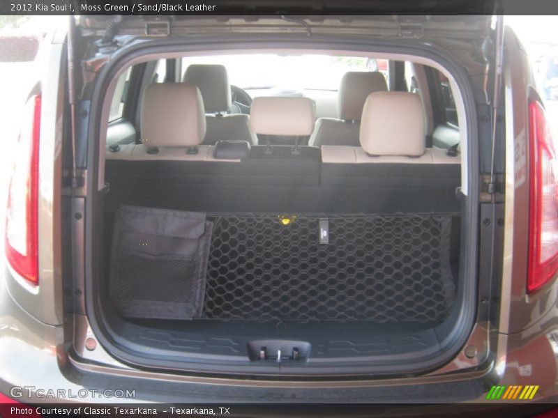 Moss Green / Sand/Black Leather 2012 Kia Soul !