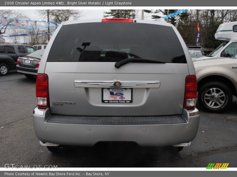 Bright Silver Metallic / Light Graystone 2008 Chrysler Aspen Limited 4WD