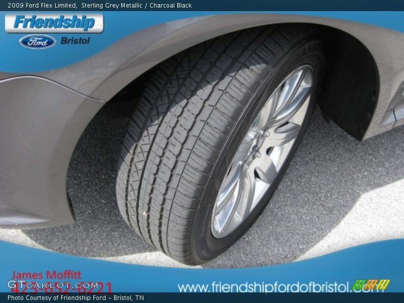 Sterling Grey Metallic / Charcoal Black 2009 Ford Flex Limited