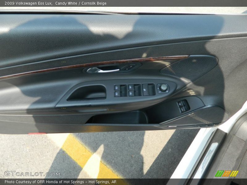 Candy White / Cornsilk Beige 2009 Volkswagen Eos Lux