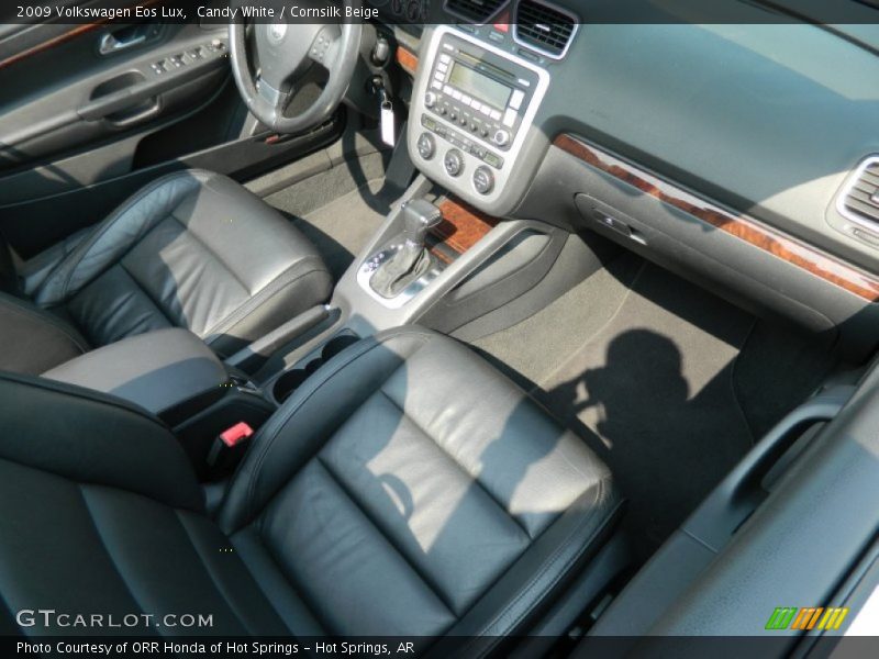 Candy White / Cornsilk Beige 2009 Volkswagen Eos Lux