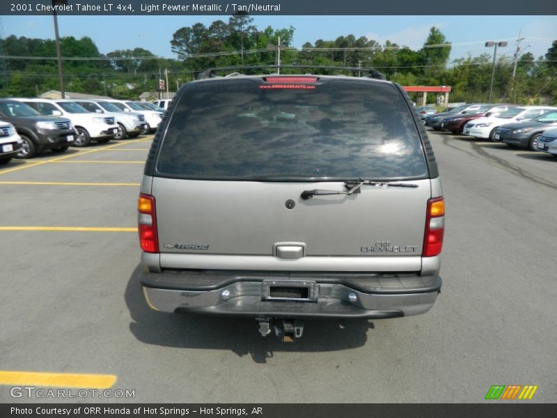Light Pewter Metallic / Tan/Neutral 2001 Chevrolet Tahoe LT 4x4