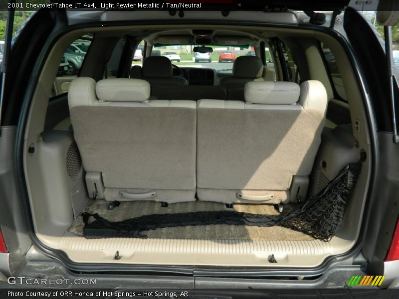 Light Pewter Metallic / Tan/Neutral 2001 Chevrolet Tahoe LT 4x4