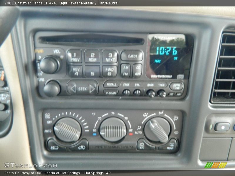 Light Pewter Metallic / Tan/Neutral 2001 Chevrolet Tahoe LT 4x4