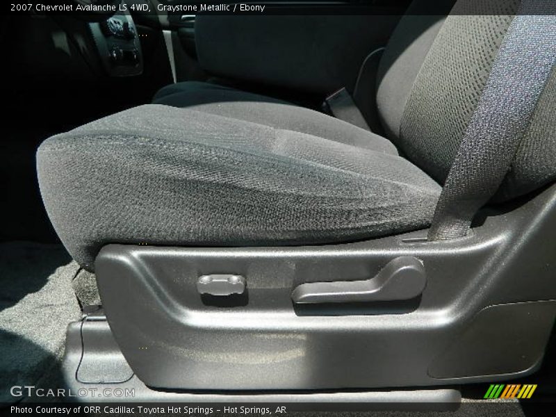 Graystone Metallic / Ebony 2007 Chevrolet Avalanche LS 4WD
