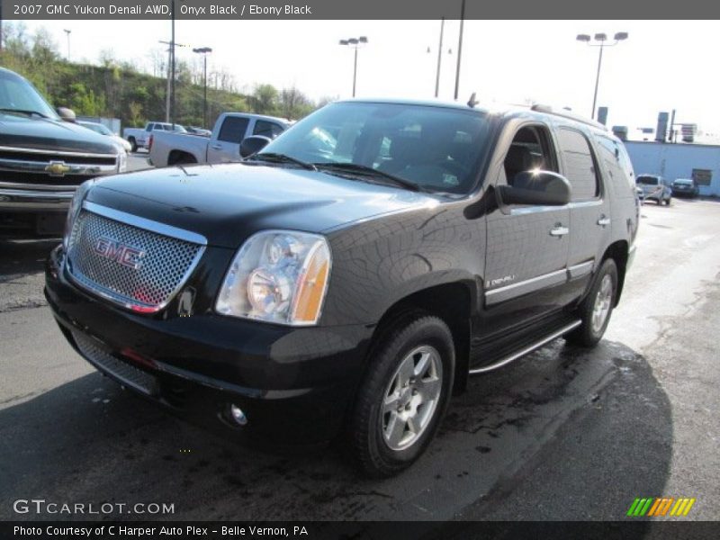 Onyx Black / Ebony Black 2007 GMC Yukon Denali AWD
