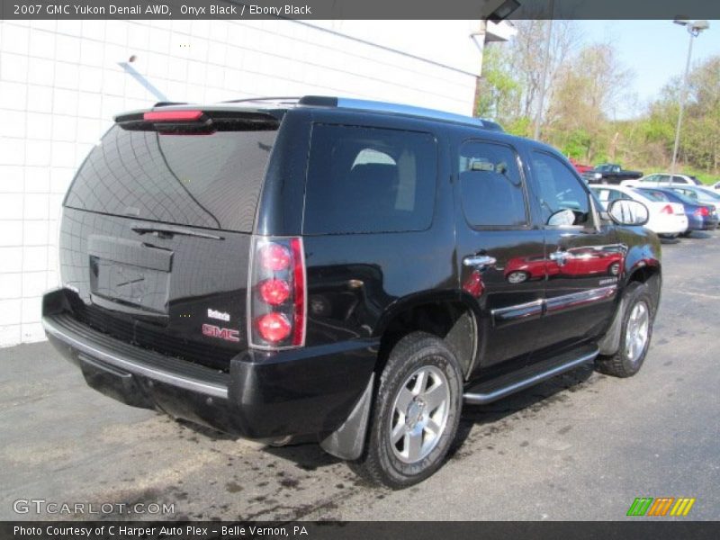 Onyx Black / Ebony Black 2007 GMC Yukon Denali AWD