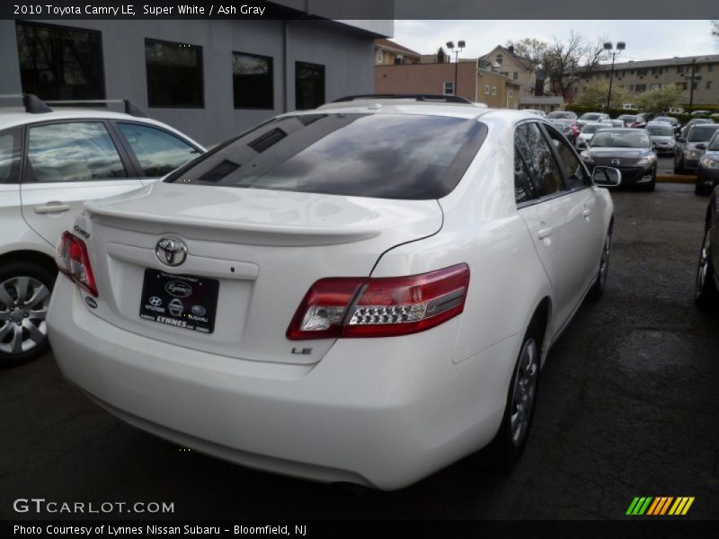 Super White / Ash Gray 2010 Toyota Camry LE