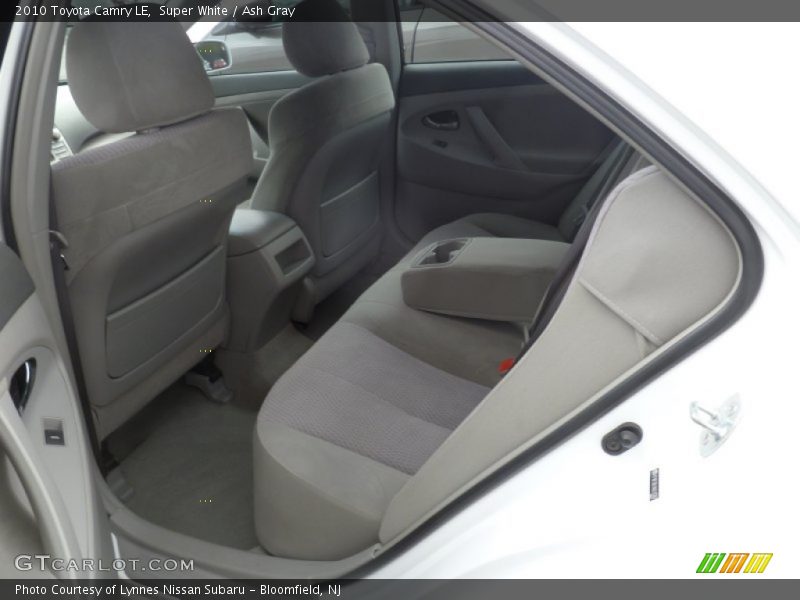 Super White / Ash Gray 2010 Toyota Camry LE