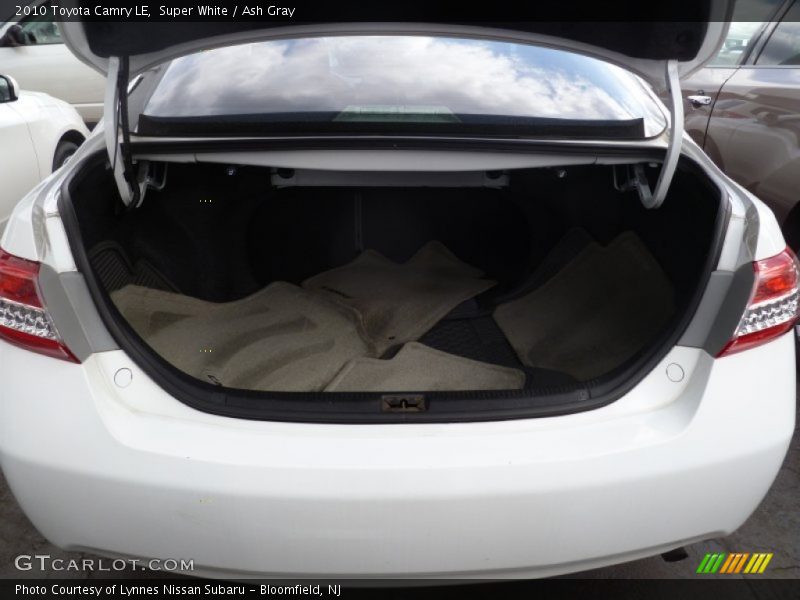 Super White / Ash Gray 2010 Toyota Camry LE