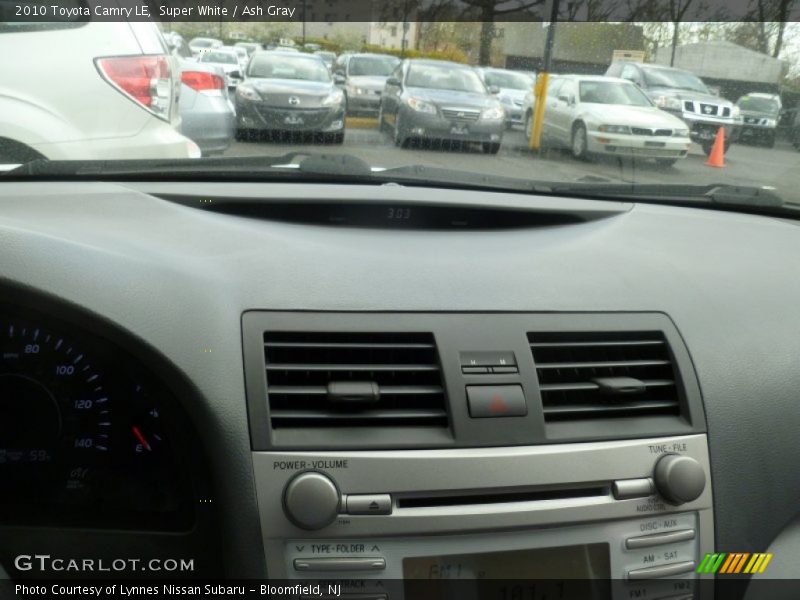 Super White / Ash Gray 2010 Toyota Camry LE