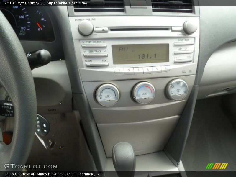 Super White / Ash Gray 2010 Toyota Camry LE