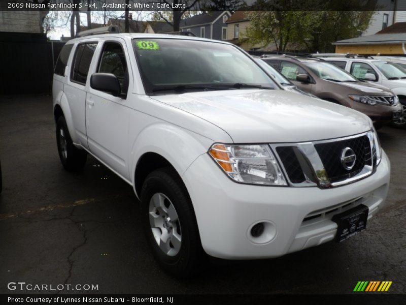 Avalanche White / Cafe Latte 2009 Nissan Pathfinder S 4x4