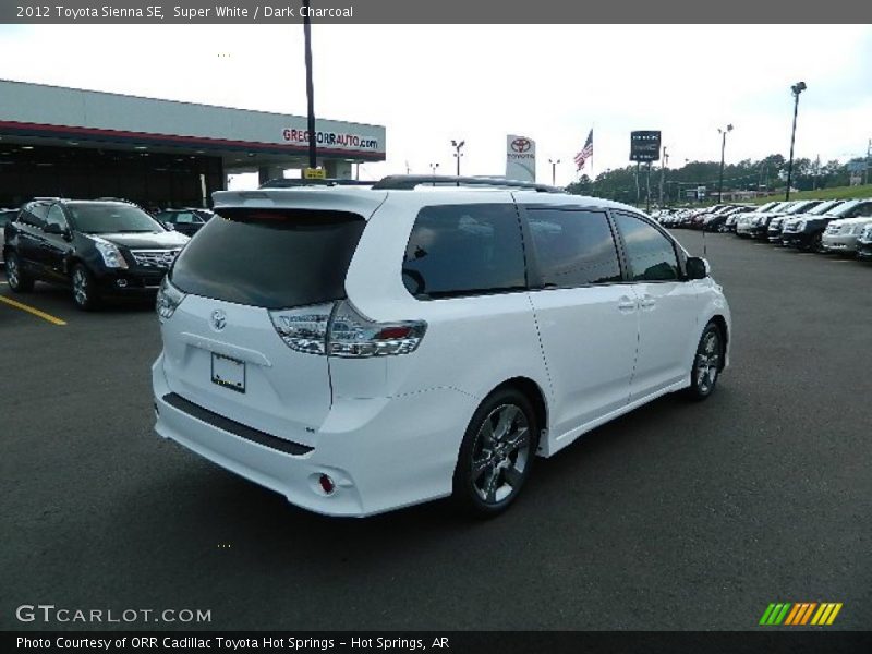 Super White / Dark Charcoal 2012 Toyota Sienna SE