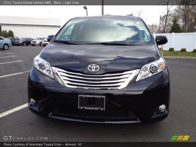 Black / Light Gray 2011 Toyota Sienna Limited AWD