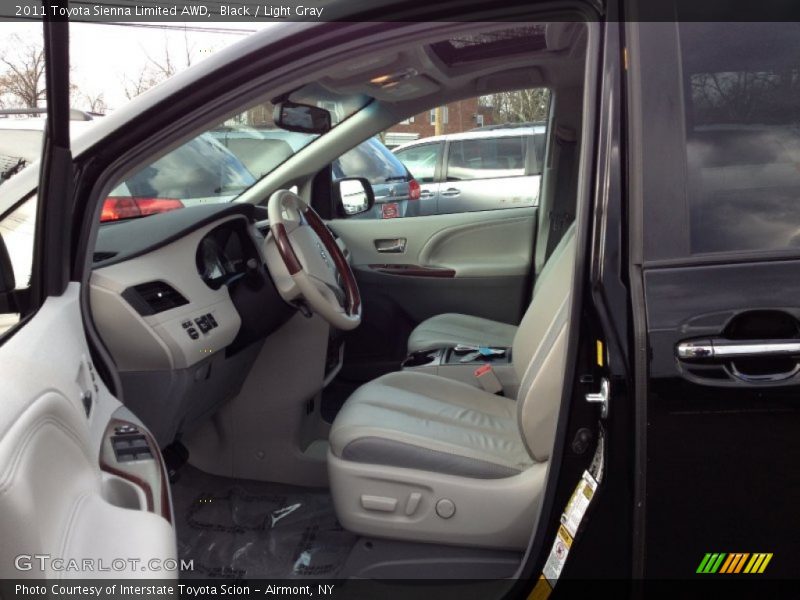 Black / Light Gray 2011 Toyota Sienna Limited AWD