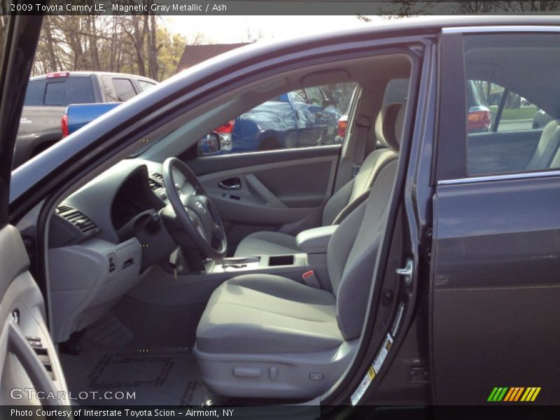 Magnetic Gray Metallic / Ash 2009 Toyota Camry LE