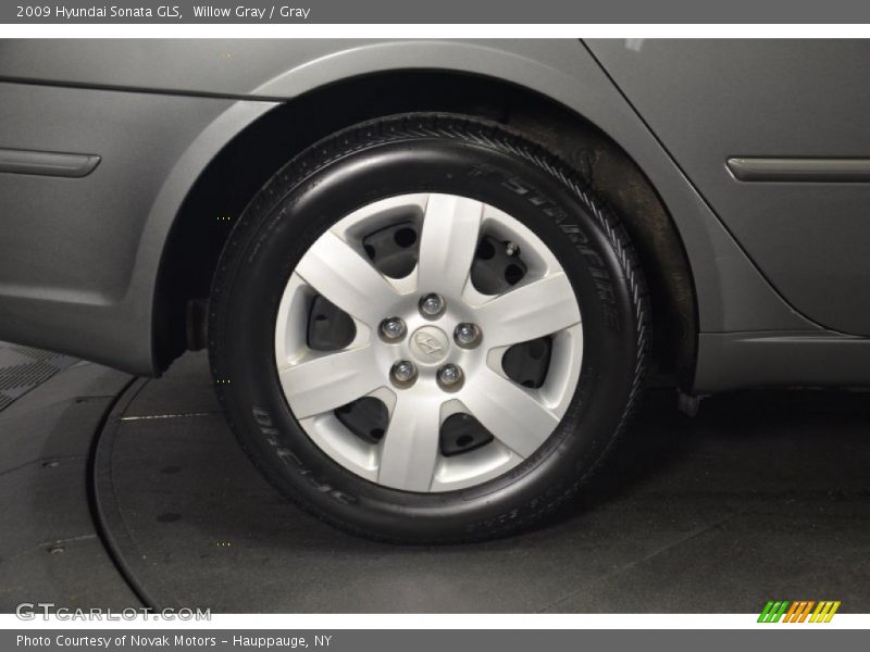 Willow Gray / Gray 2009 Hyundai Sonata GLS