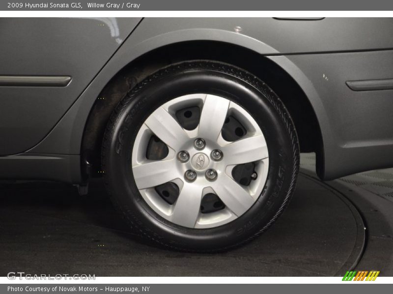 Willow Gray / Gray 2009 Hyundai Sonata GLS